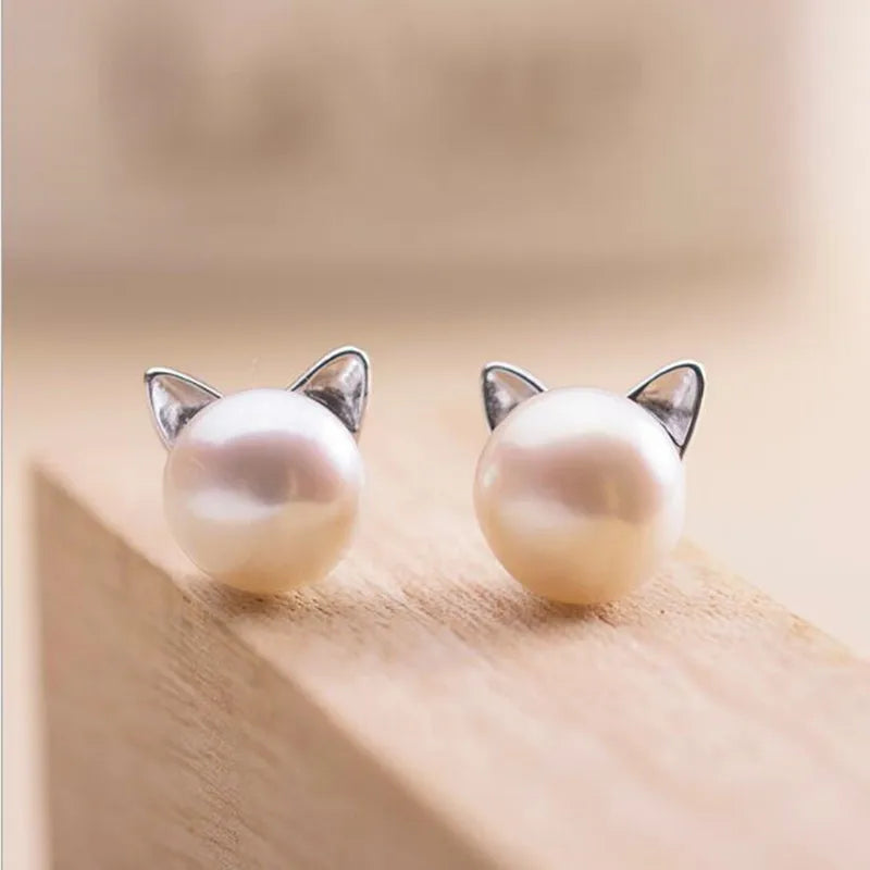 VIP | Sterling Silver Cat Pearl Stud Earrings