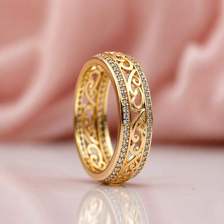 Shiny Hollow Gold Ring