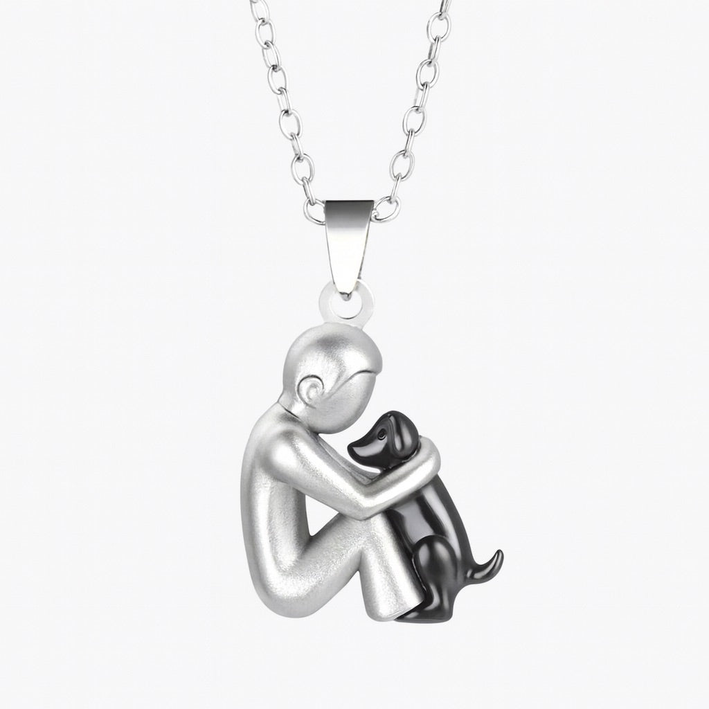 VIP | Hug Pendant Necklace