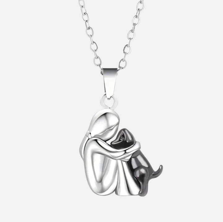 VIP | Hug Pendant Necklace