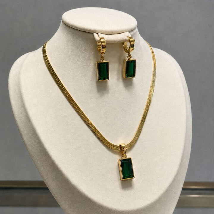 Iselotte Verdain Jewelry Set