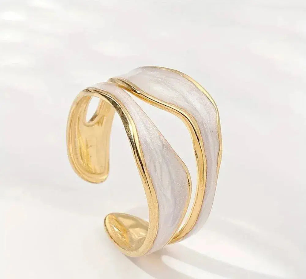 Vintage white gold ring